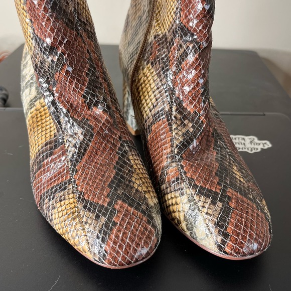 Chinese Laundry Davinna Yellow Brown Snakeskin Low heel ankle boots Size 5.5 - Picture 6 of 13